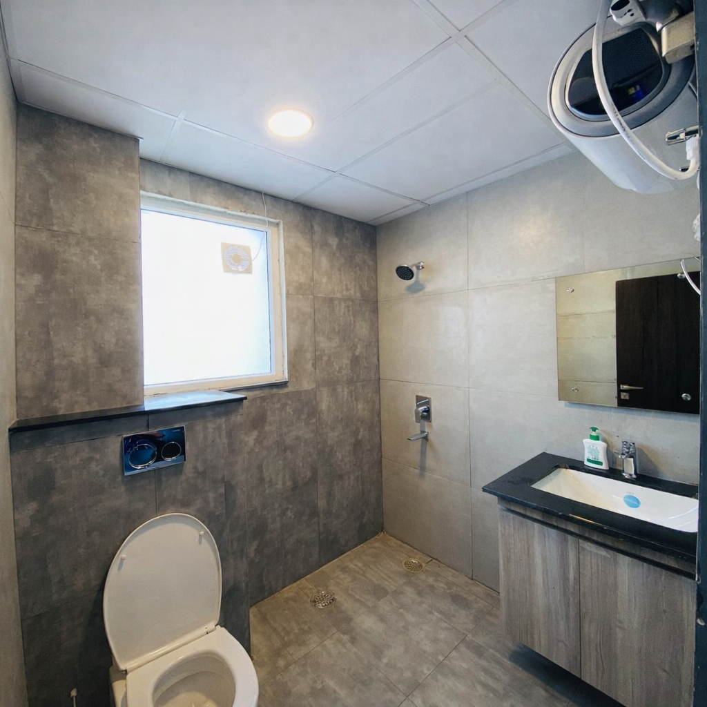 19 Rooms set Guest House / Hostel - Washroom